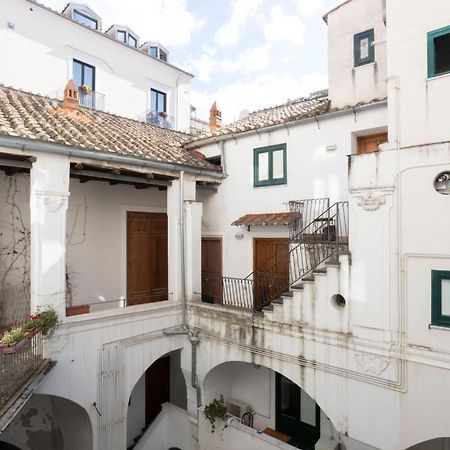 Appartamento Qu4Ttro I Domo House Salerno Esterno foto